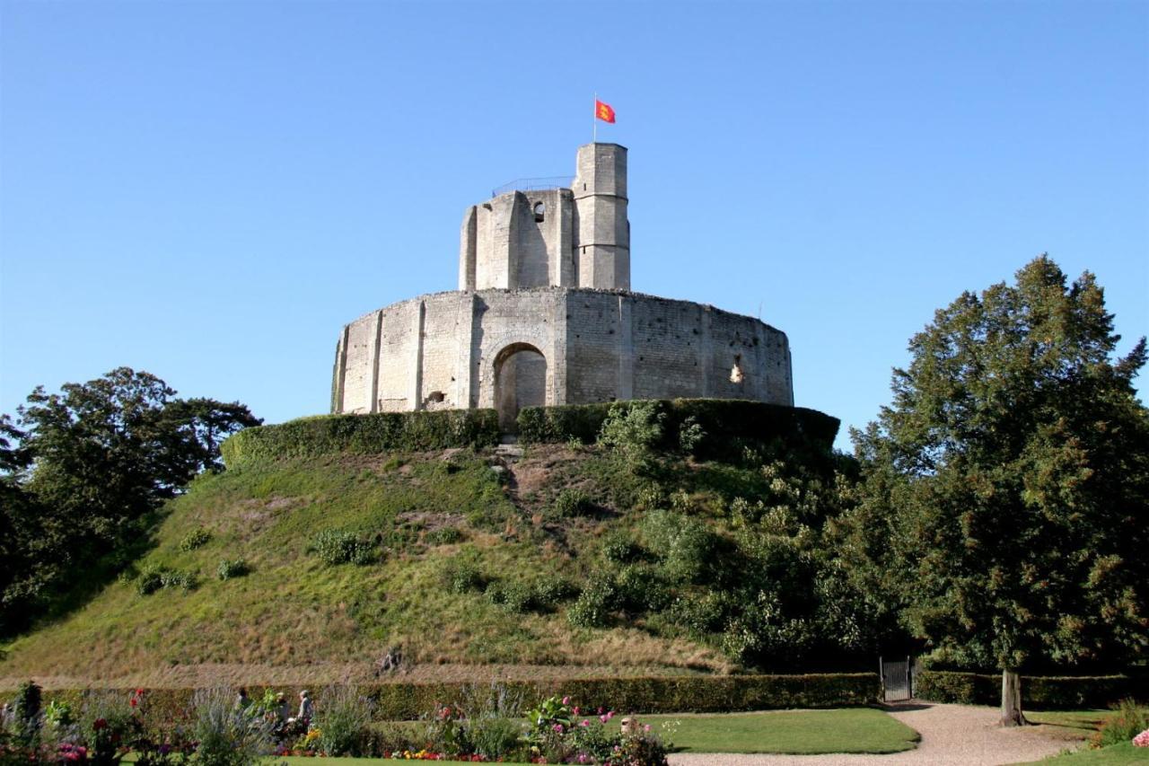 جيزور Superbe Studio Face Au Chateau المظهر الخارجي الصورة